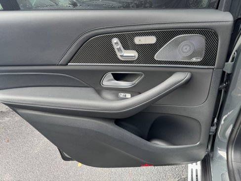 New 2026 Mercedes-Benz GLS 63 AMG 4MATIC image 19