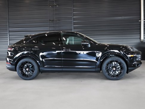 New 2025 Porsche Cayenne S image 10