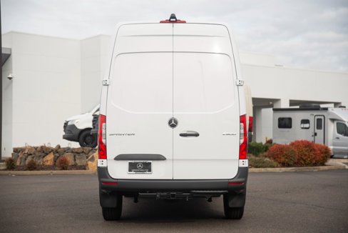 Used 2025 Mercedes-Benz Sprinter 2500 image 4
