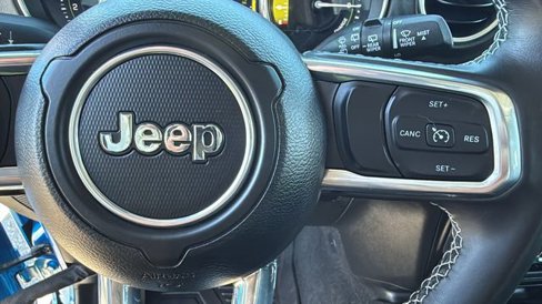 Used 2022 Jeep Wrangler Unlimited Sahara image 20