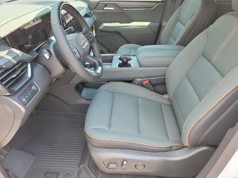 New 2026 GMC Acadia AT4 w/ Super Cruise Package image 10