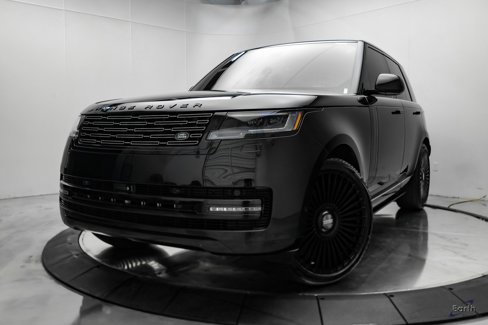 Used 2024 Land Rover Range Rover SE image 3