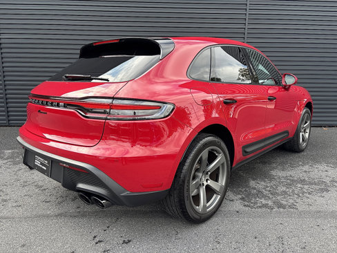 Used 2024 Porsche Macan image 5