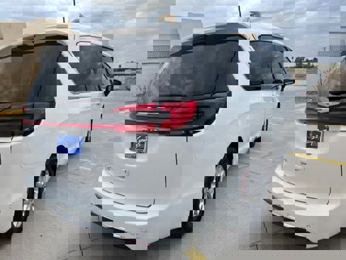 New 2024 Chrysler Pacifica Touring-L image 5