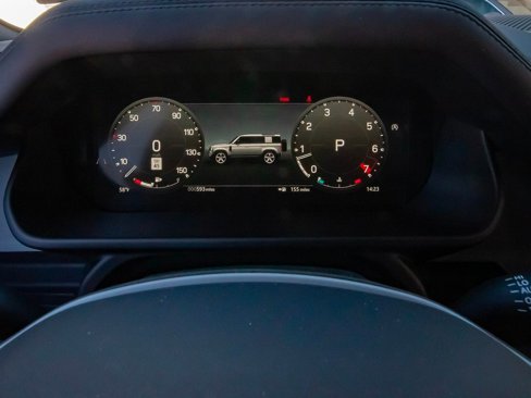 New 2024 Land Rover Defender 110 S image 9