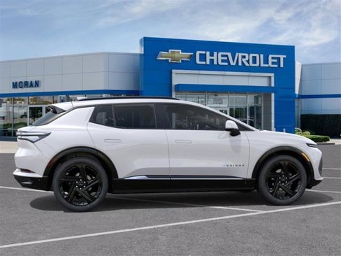 New 2025 Chevrolet Equinox EV RS image 6