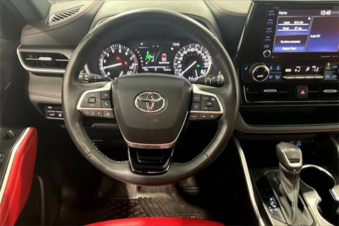Used 2022 Toyota Highlander XSE image 8