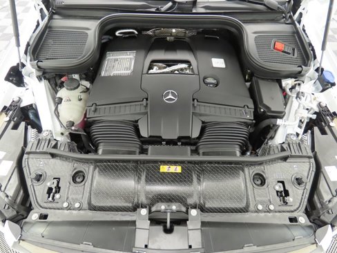 New 2026 Mercedes-Benz GLS 580 4MATIC image 31