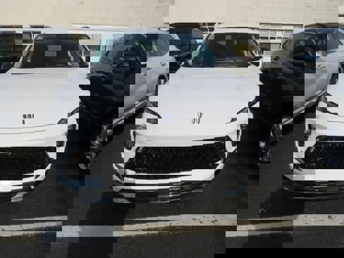 New 2025 Buick Envision Sport Touring image 2