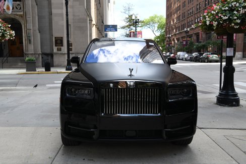 Used 2023 Rolls-Royce Cullinan Black Badge w/ Driver's Package image 2