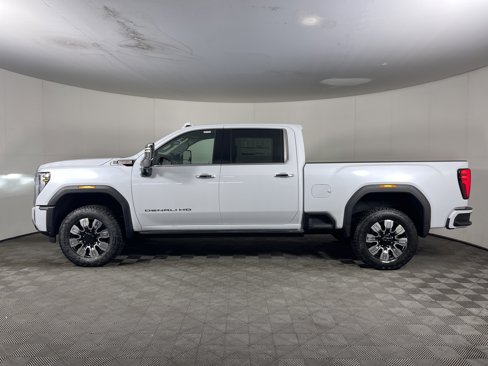 New 2026 GMC Sierra 2500 Denali w/ Denali Reserve Package image 3