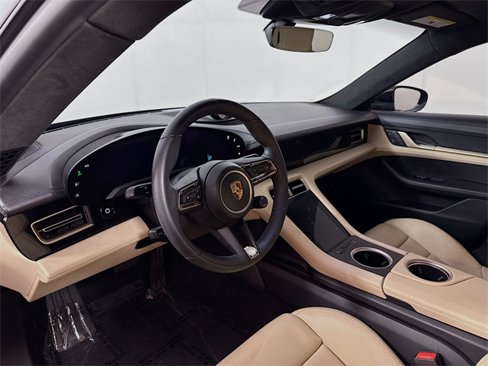 Certified 2022 Porsche Taycan GTS image 4