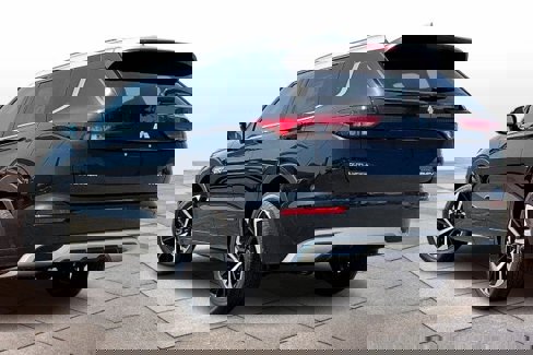 New 2025 Mitsubishi Outlander SEL image 3