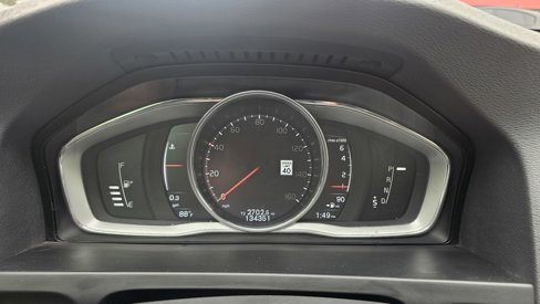 Used 2018 Volvo S60 T5 Inscription Platinum image 39