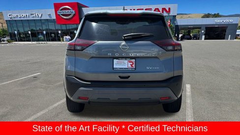 Used 2023 Nissan Rogue SV image 4