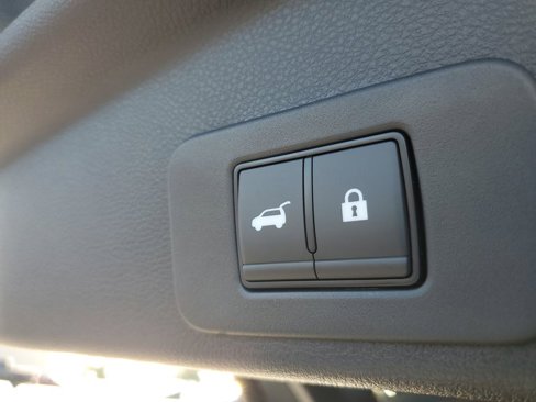 New 2025 Nissan Murano SL image 16