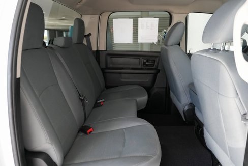 Used 2017 RAM 2500 Tradesman w/ Chrome Appearance Group image 16