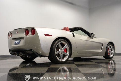 Used 2006 Chevrolet Corvette Convertible w/ Preferred Equipment Group image 27
