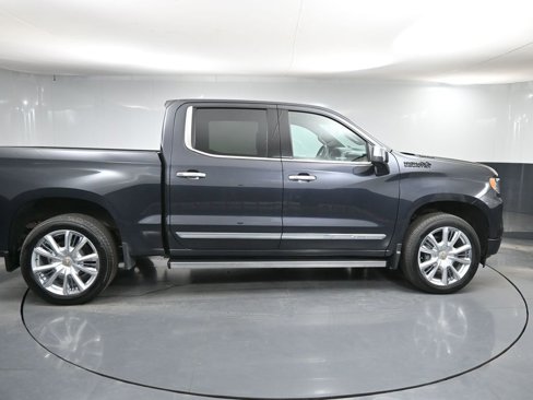 Used 2024 Chevrolet Silverado 1500 High Country image 4