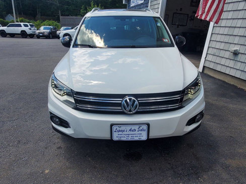 Used 2017 Volkswagen Tiguan Sport image 3