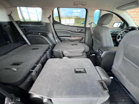 Used 2021 GMC Acadia SLE w/ Driver Convenience Package image 18