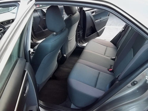 Used 2017 Toyota Corolla LE image 9