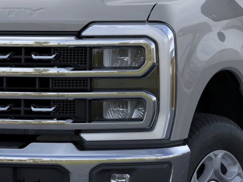 New 2026 Ford F250 4x4 Crew Cab Super Duty image 18