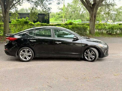 Used 2017 Hyundai Elantra Limited w/ Limited Tech Package 04 image 4
