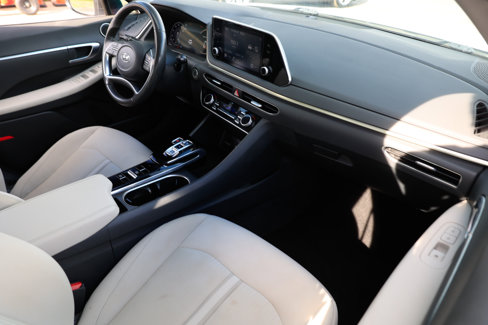 Used 2021 Hyundai Sonata SEL w/ Convenience Package image 16