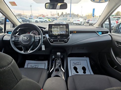 Used 2022 Toyota Corolla LE image 12