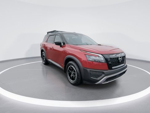Used 2024 Nissan Pathfinder Rock Creek image 2