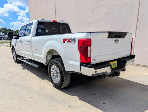 Used 2021 Ford F350 Lariat w/ Chrome Package image 5