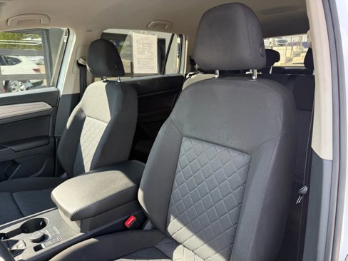 Used 2019 Volkswagen Atlas S w/ Towing Package image 16