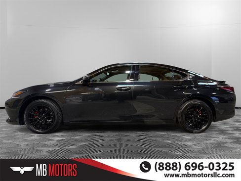 Used 2024 Lexus ES 300h image 9
