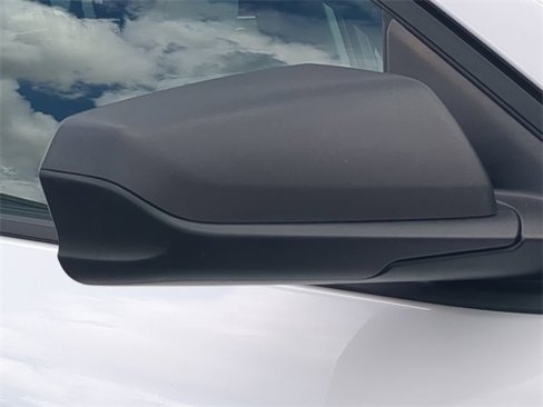 Used 2024 Chevrolet Equinox LS w/ LS Convenience Package image 28