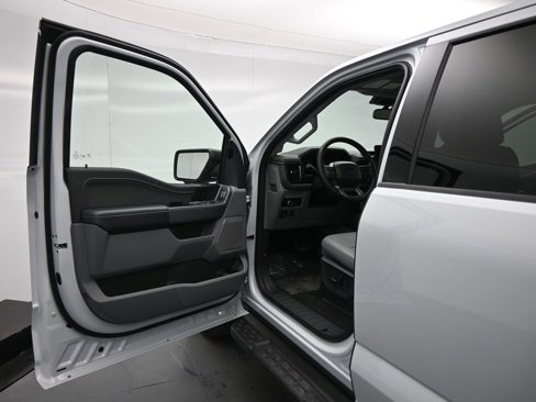 New 2025 Ford F150 Lightning XLT image 8