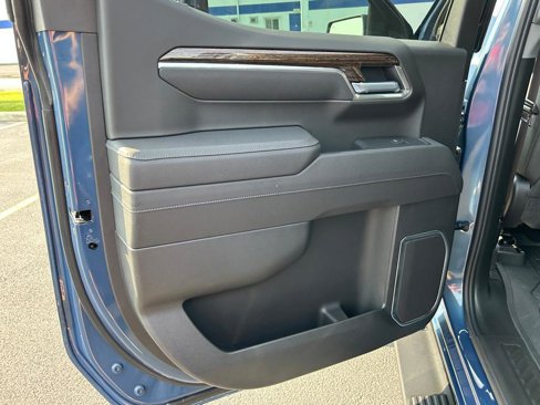 New 2026 GMC Sierra 1500 Elevation w/ Elevation Premium Package image 7