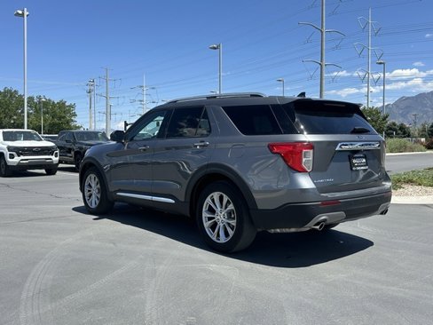 Used 2024 Ford Explorer Limited image 7