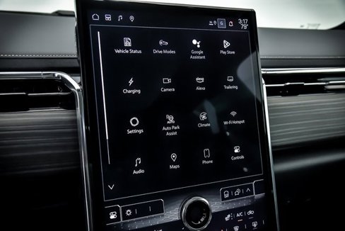 New 2025 GMC Sierra EV Denali image 15
