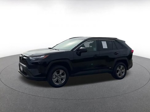 Used 2025 Toyota RAV4 LE image 8