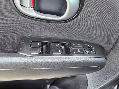 Used 2016 Kia Soul image 15