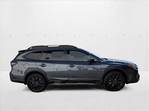 Used 2023 Subaru Outback Onyx Edition image 4