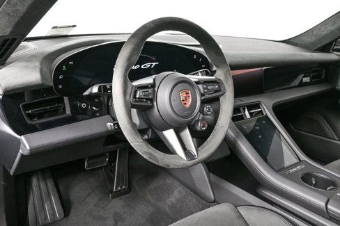 Used 2025 Porsche Taycan Turbo GT image 4