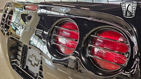 Used 2000 Chevrolet Corvette Convertible w/ Memory Pkg image 15