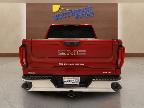 Used 2024 GMC Sierra 1500 SLT image 3