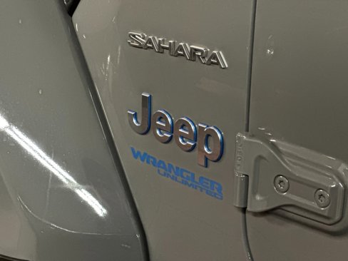 Certified 2022 Jeep Wrangler Unlimited Sahara w/ Safety Group image 26
