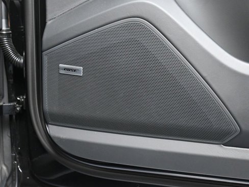 New 2025 Porsche Cayenne Turbo image 31