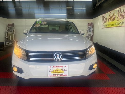 Used 2014 Volkswagen Tiguan SEL image 15