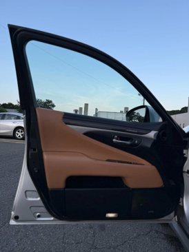 Used 2015 Lexus LS 460 L image 25