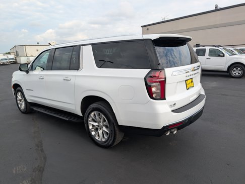Used 2023 Chevrolet Suburban Premier image 6